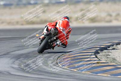 media/Dec-01-2025-Moto Forza (Mon) [[2daa91e15f]]/1-Advanced Group/Session 2 Turn 11 Backside/